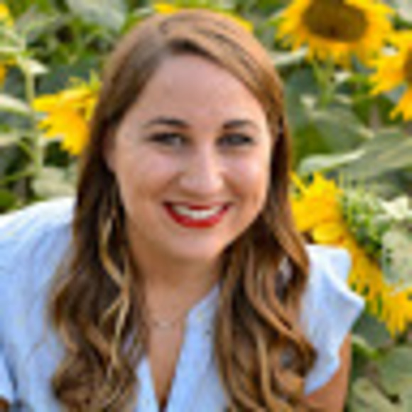 Meet your Posher, Randi - Picture 1 of 1